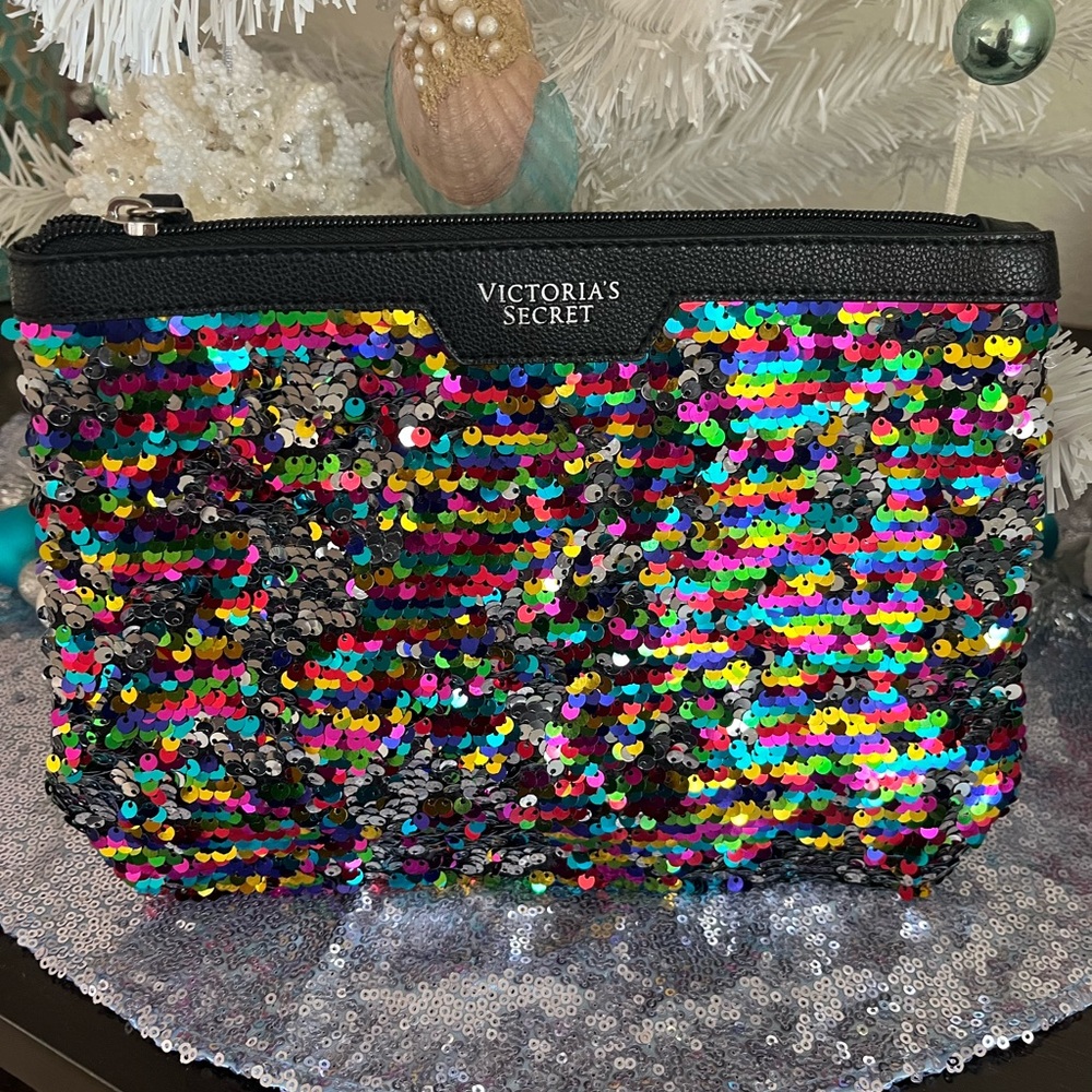 NWOT VS Cosmetic Bag